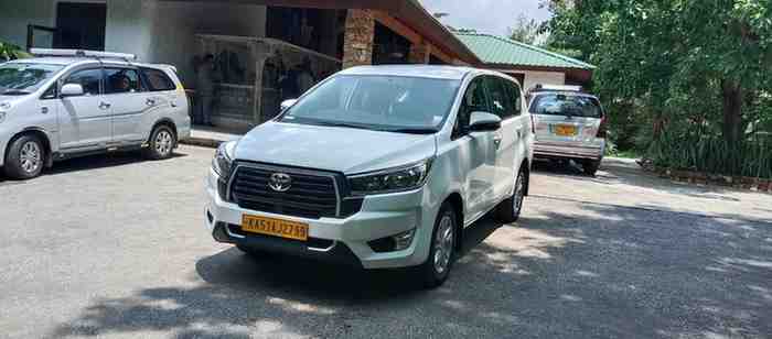 Innova rental in bangalore for family trip